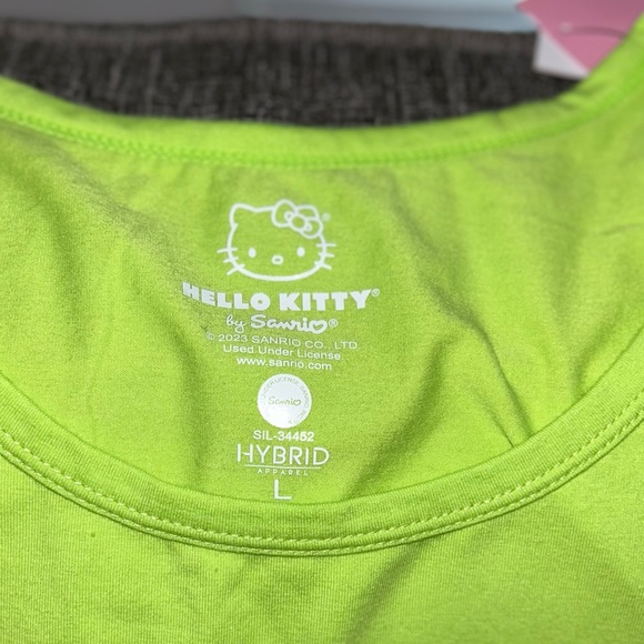 Hello Kitty Tank Top - Picture 2 of 2